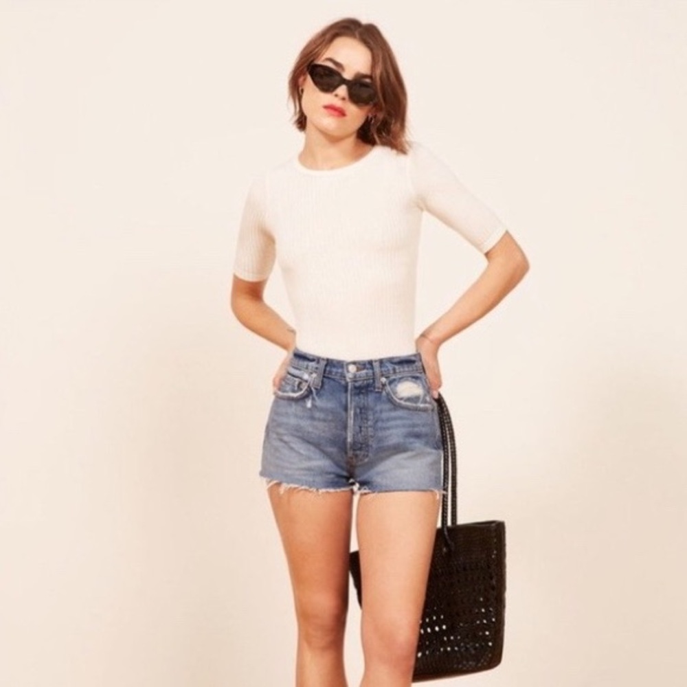 Reformation |‎ Dixie Jean Short in Bryce Wash Button Fly Size 24